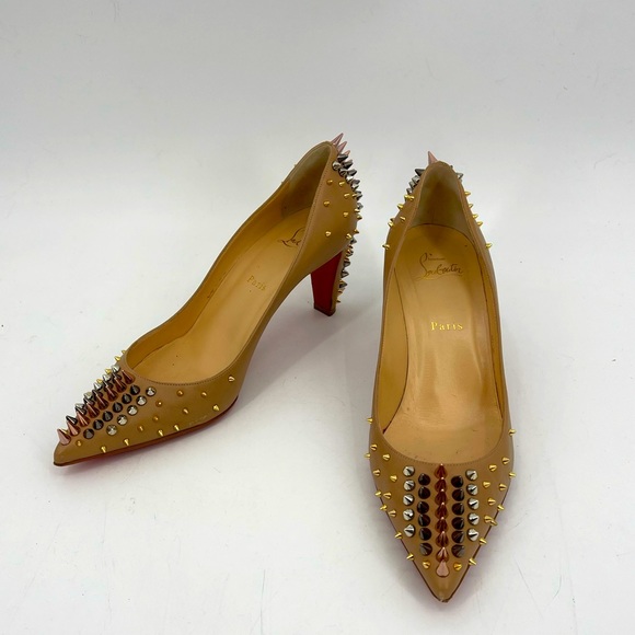 COPY - Christian louboutin  shoes. Beige color. Short heel - Picture 1 of 8